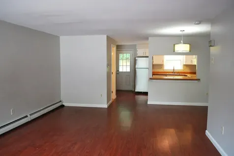 21 Blossom Lane Merrimack NH 03054