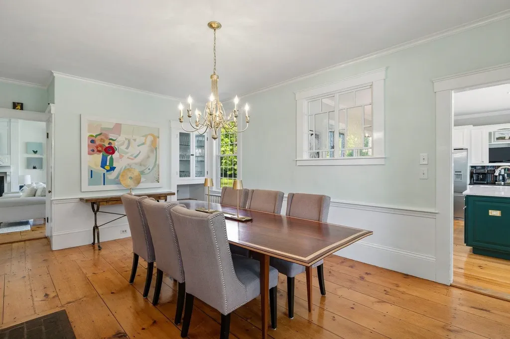 79 Atlantic Avenue North Hampton NH 03862