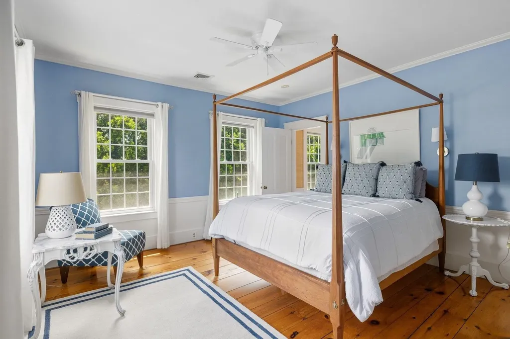 79 Atlantic Avenue North Hampton NH 03862