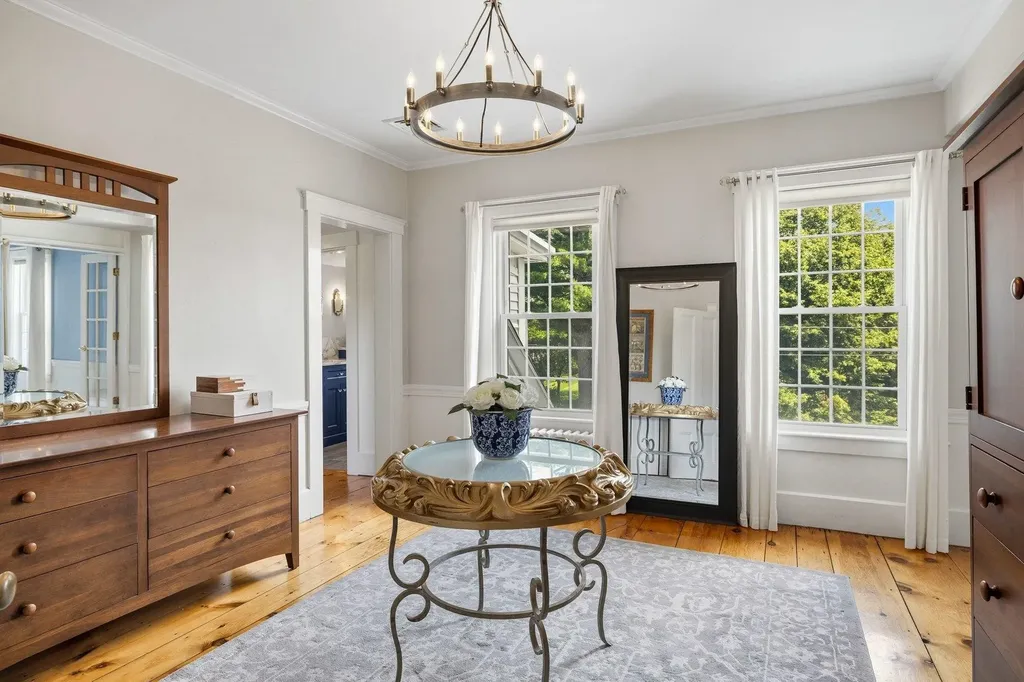 79 Atlantic Avenue North Hampton NH 03862