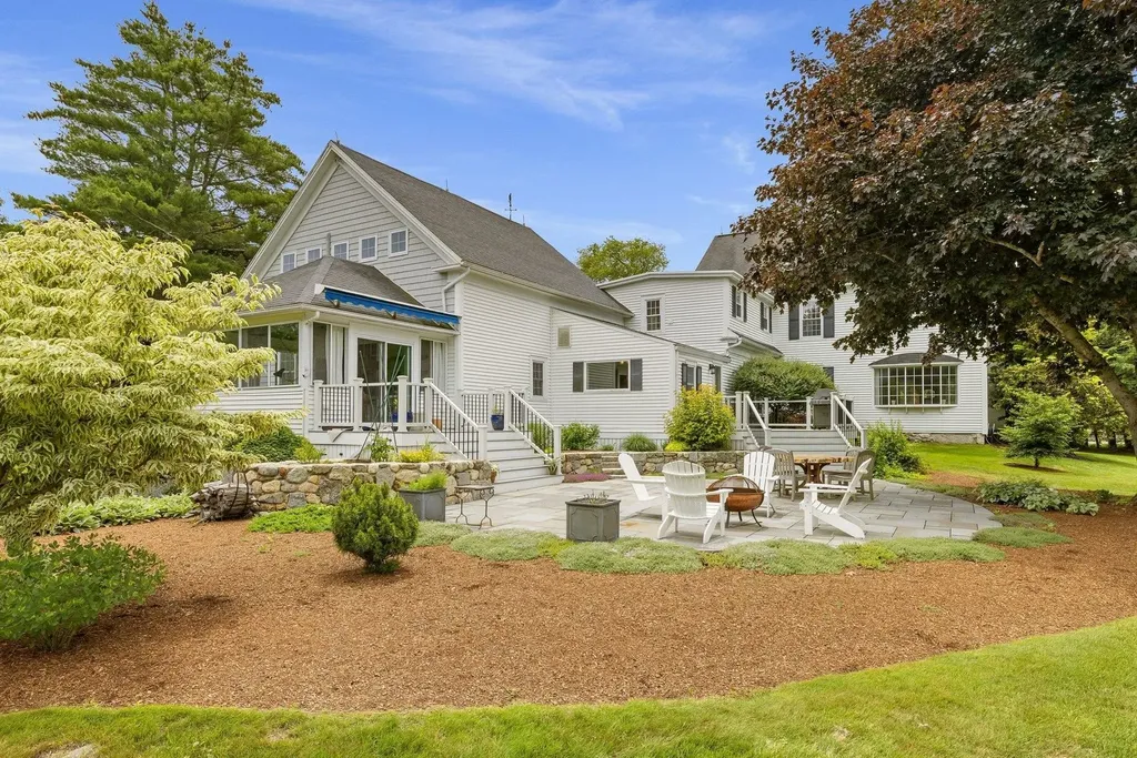 79 Atlantic Avenue North Hampton NH 03862