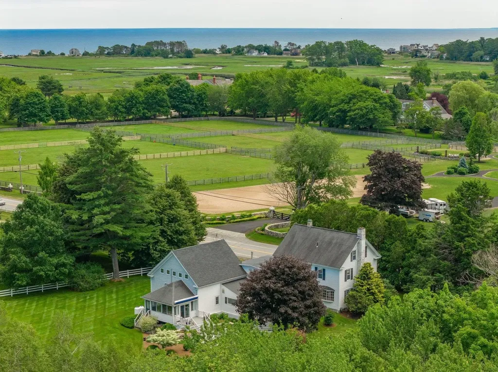 79 Atlantic Avenue North Hampton NH 03862