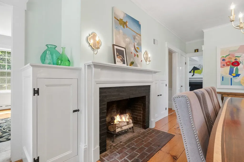 79 Atlantic Avenue North Hampton NH 03862