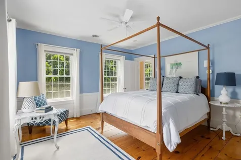 79 Atlantic Avenue North Hampton NH 03862