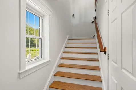 79 Atlantic Avenue North Hampton NH 03862