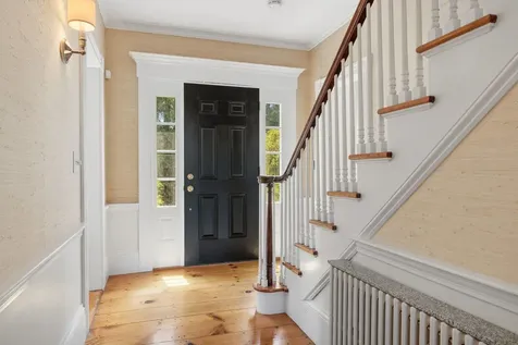 79 Atlantic Avenue North Hampton NH 03862
