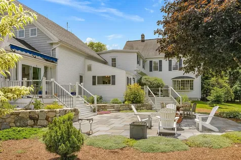 79 Atlantic Avenue North Hampton NH 03862