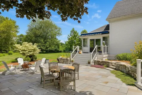79 Atlantic Avenue North Hampton NH 03862