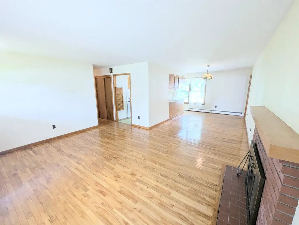 264 Breezy Hill Road St. Johnsbury VT 05819