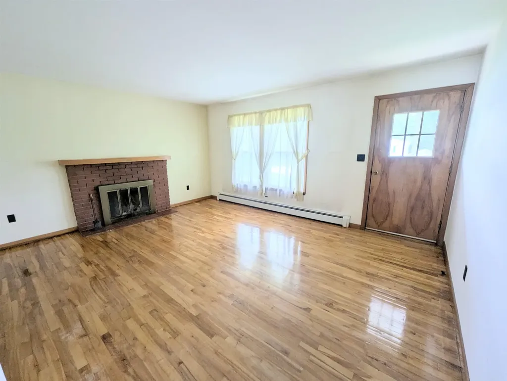 264 Breezy Hill Road St. Johnsbury VT 05819