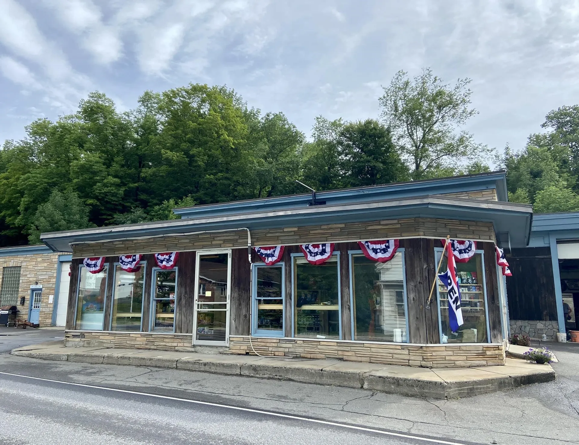 2977 Vermont Route 100 Whitingham VT 05361