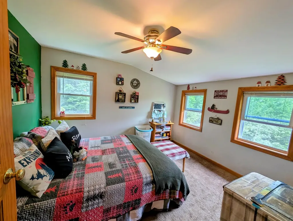 16 Griffin Road Stewartstown NH 03576