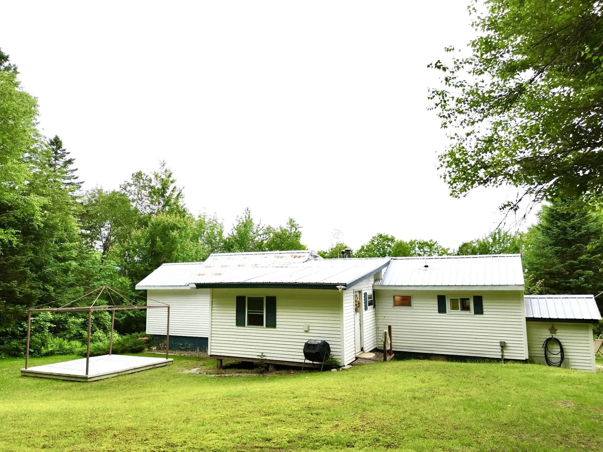 16 Griffin Road Stewartstown NH 03576