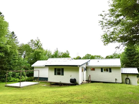 16 Griffin Road Stewartstown NH 03576