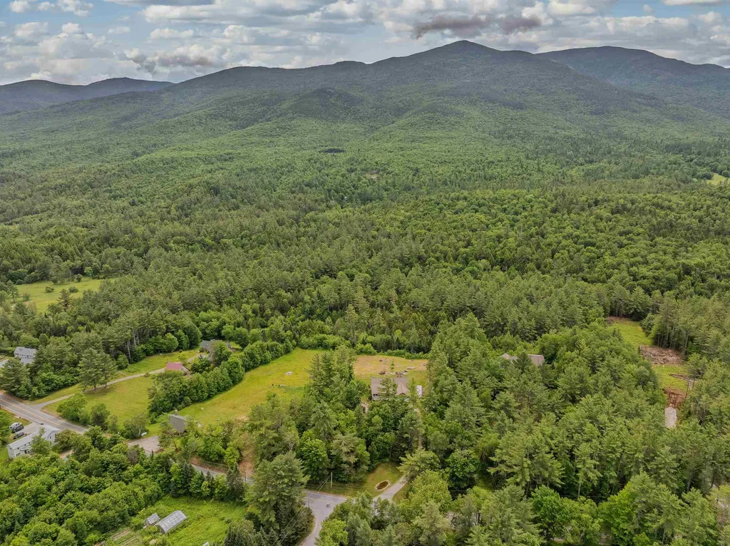 701 Easton Valley Road Easton NH 03580
