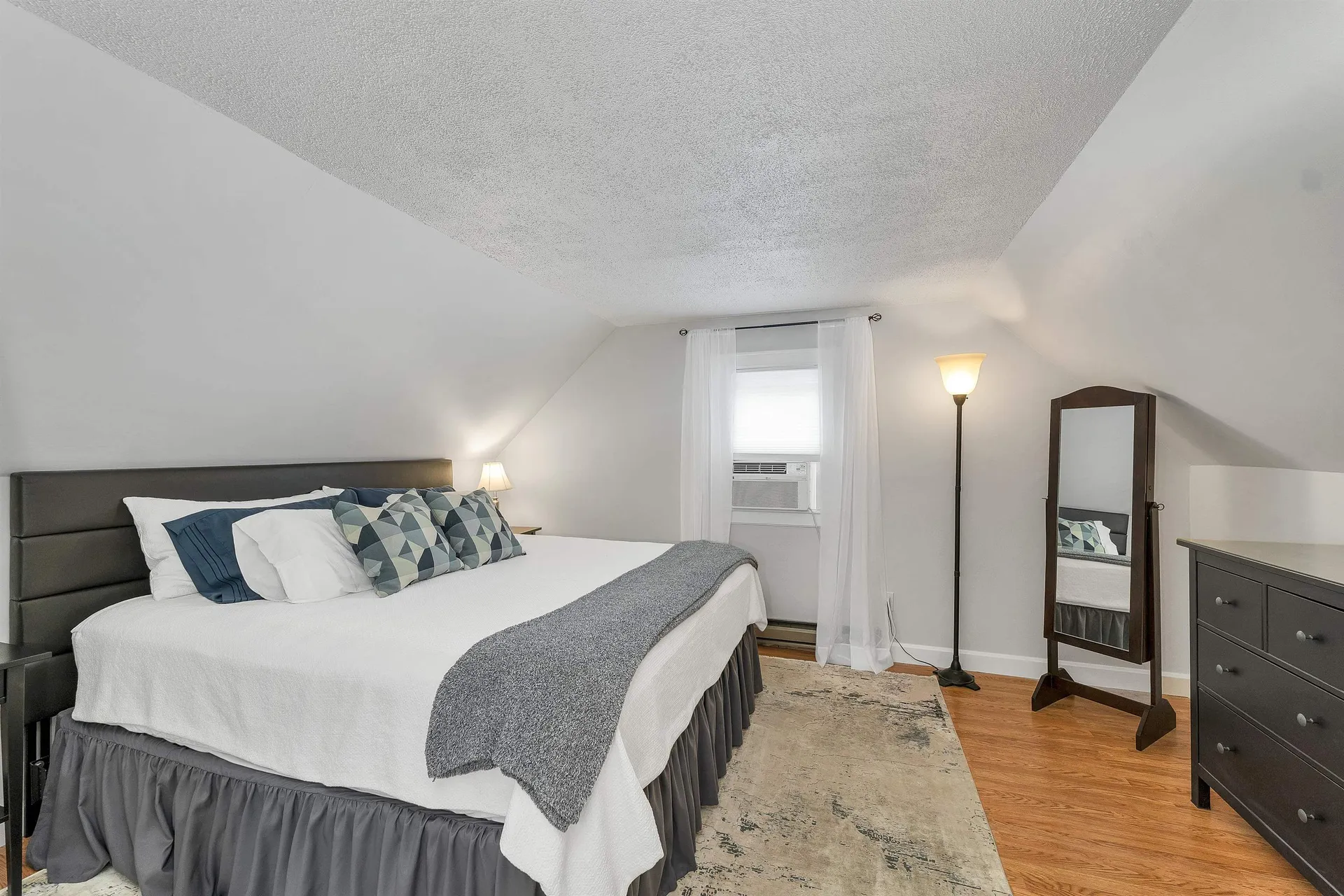 2007 Lafayette Road Portsmouth NH 03801