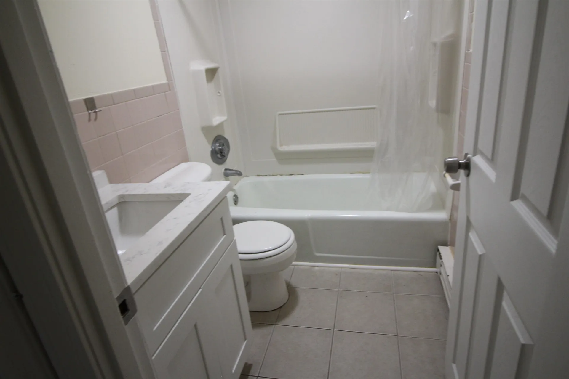 13 Charleston Avenue Londonderry NH 03053