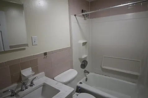 13 Charleston Avenue Londonderry NH 03053
