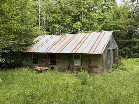 5423 Old County - South Road Waterford VT 05819
