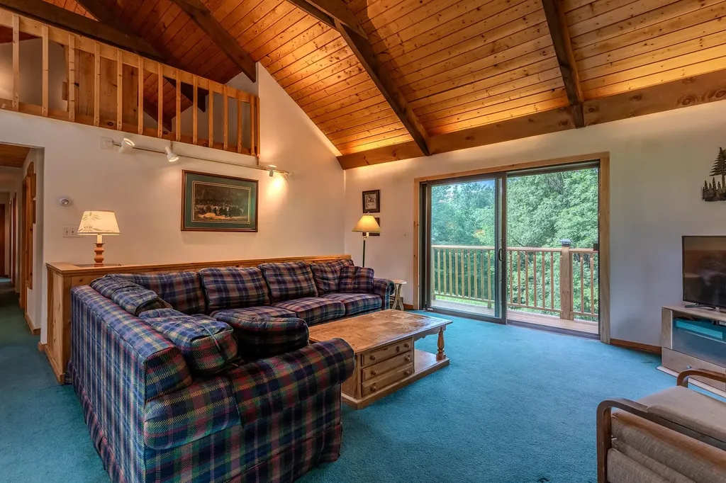 12 Stratton Ridge Road Winhall VT 05340