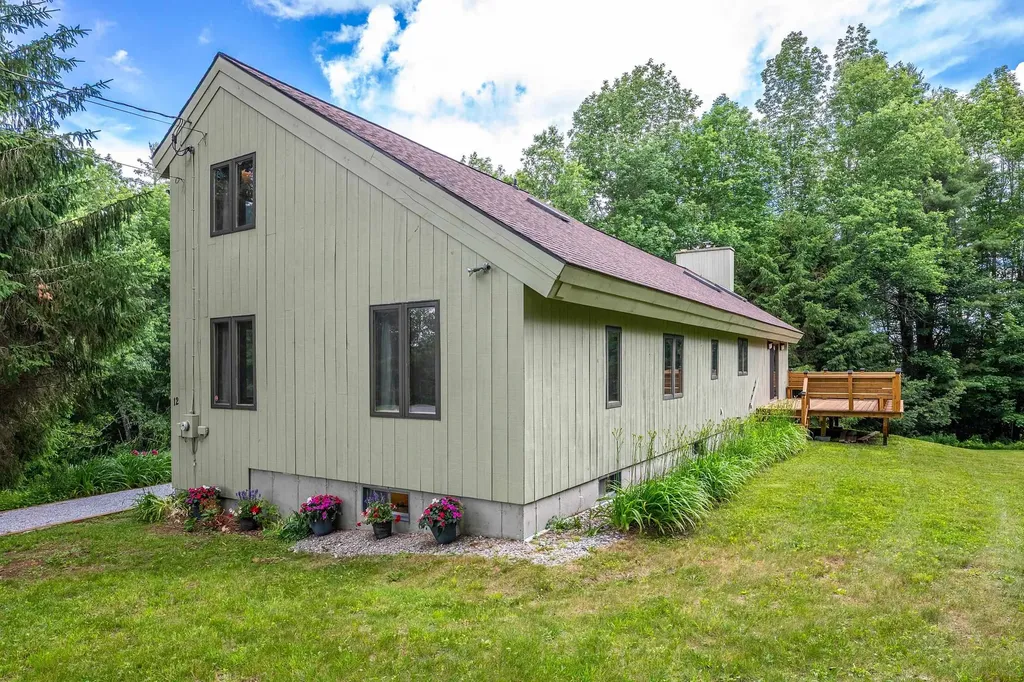 12 Stratton Ridge Road Winhall VT 05340