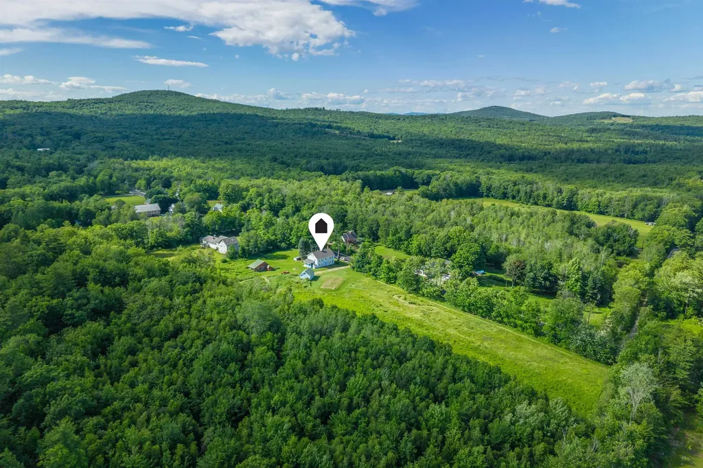 567 First Crown Point Road Strafford NH 03884