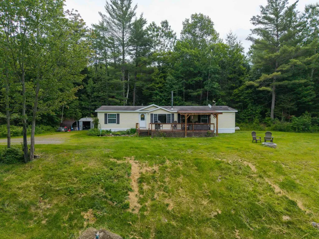 24 Varney Road Whitefield NH 03598