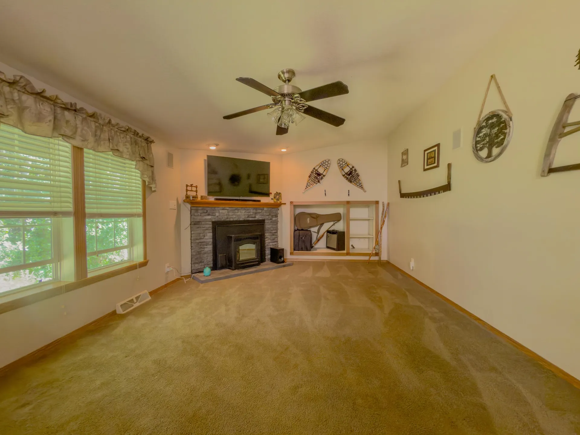 24 Varney Road Whitefield NH 03598