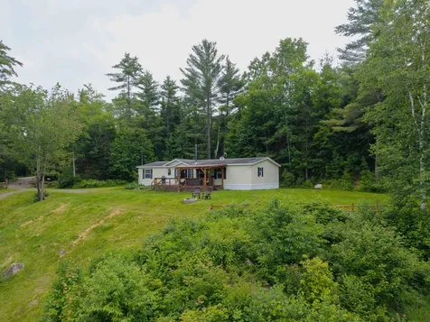 24 Varney Road Whitefield NH 03598