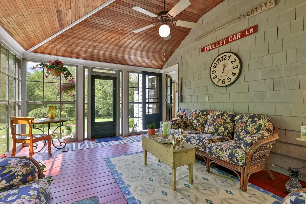 258 Chester Rd Road Grafton VT 05146