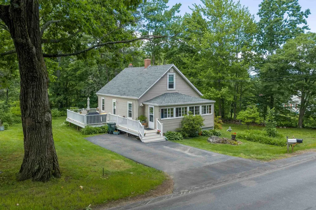73 Old Prescott Hill Road Laconia NH 03246
