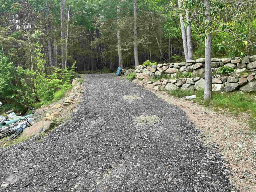 208 Flower Drive Barrington NH 03825