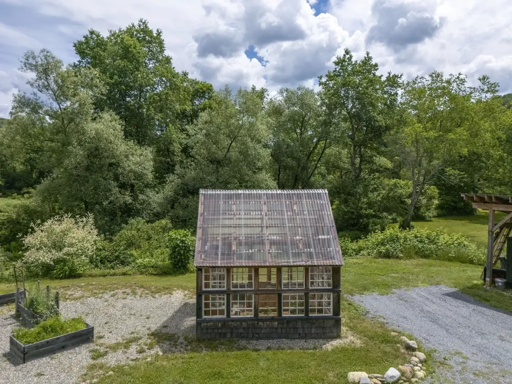 17 Grange Hall Road Acworth NH 03607
