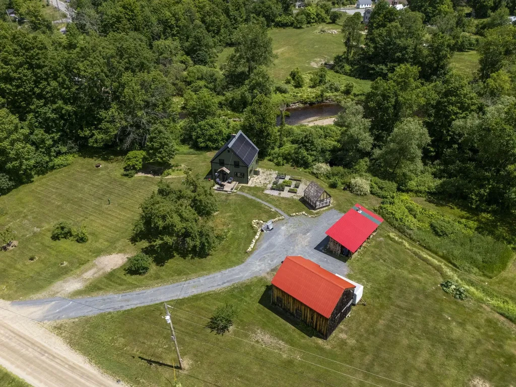 17 Grange Hall Road Acworth NH 03607