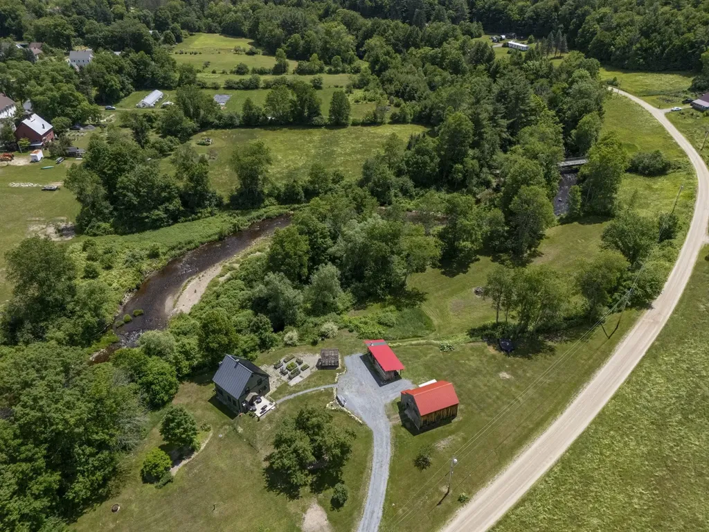 17 Grange Hall Road Acworth NH 03607