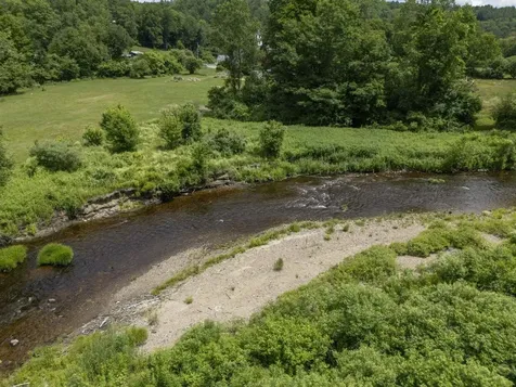 17 Grange Hall Road Acworth NH 03607
