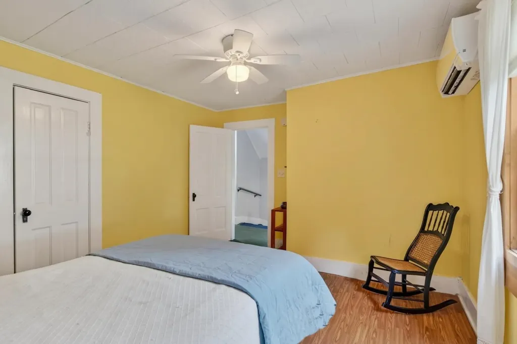 2 Charles Street Proctor VT 05765