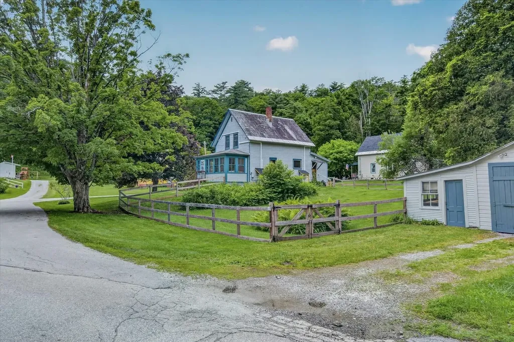 2 Charles Street Proctor VT 05765