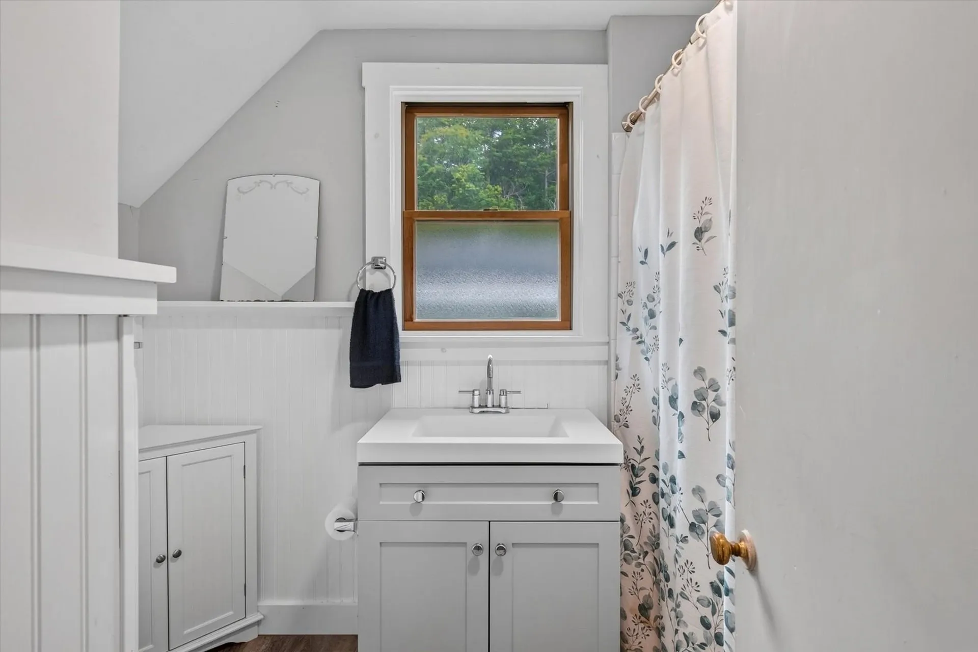 2 Charles Street Proctor VT 05765