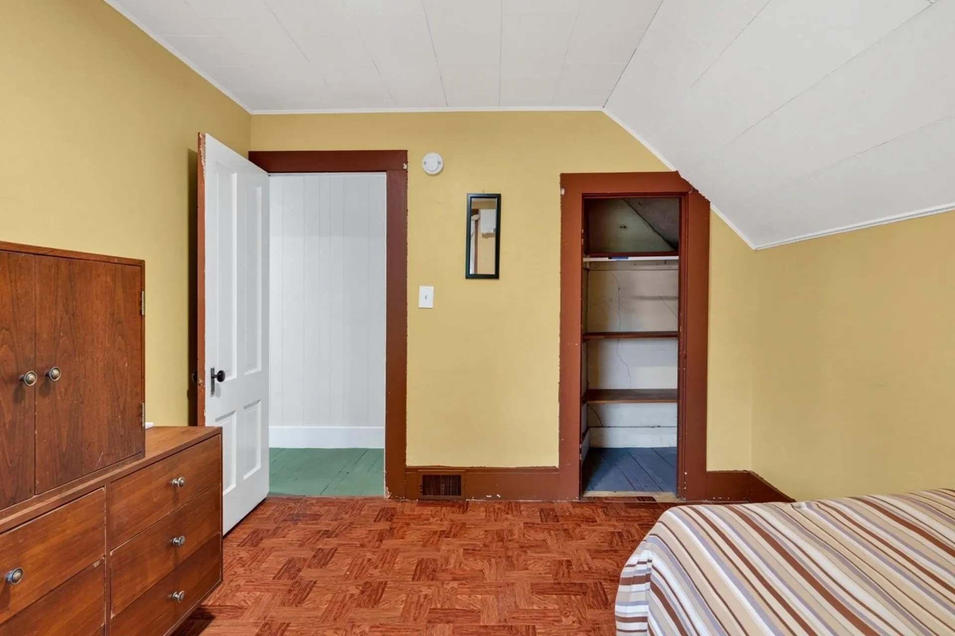 2 Charles Street Proctor VT 05765