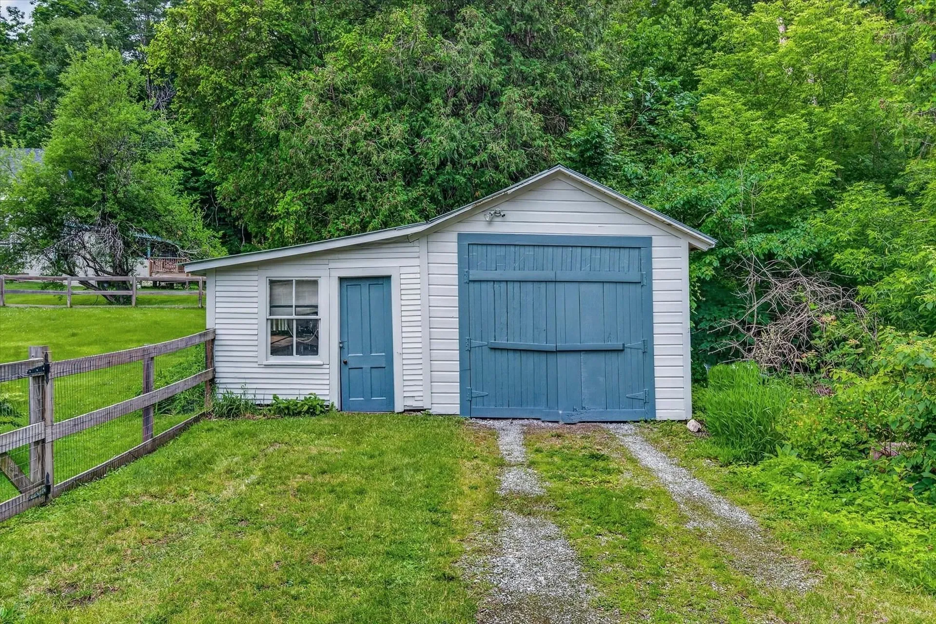 2 Charles Street Proctor VT 05765