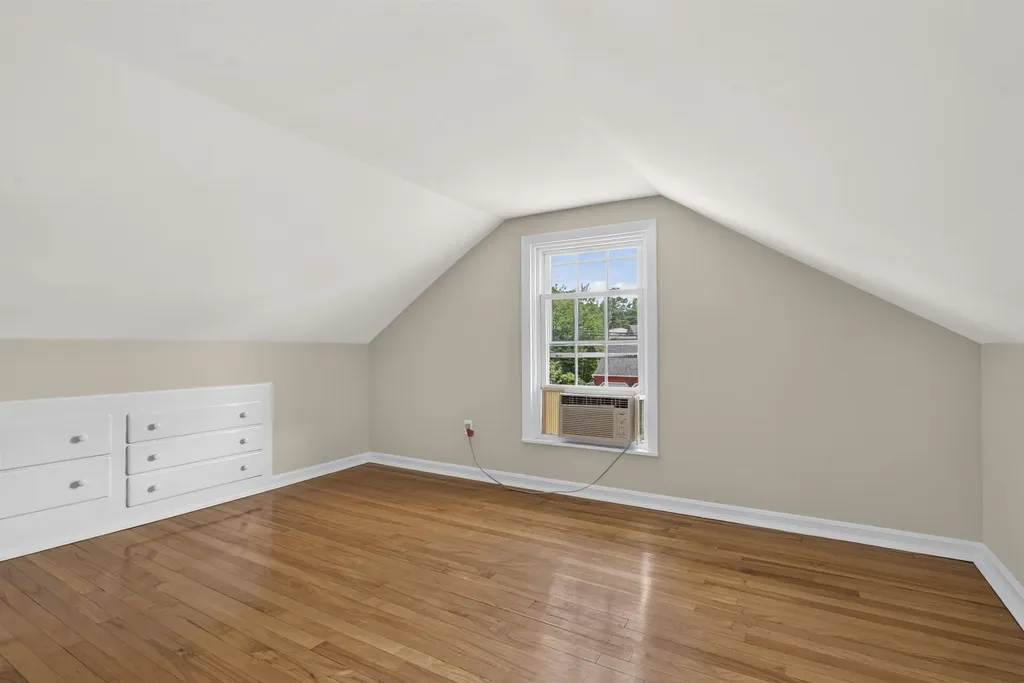 48 Dawson Avenue Manchester NH 03104