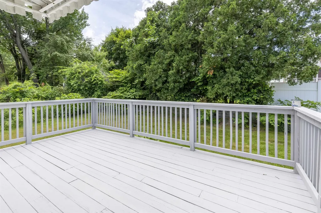 48 Dawson Avenue Manchester NH 03104