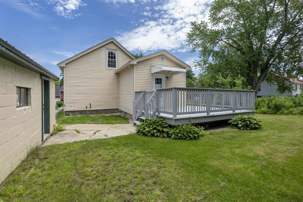 48 Dawson Avenue Manchester NH 03104