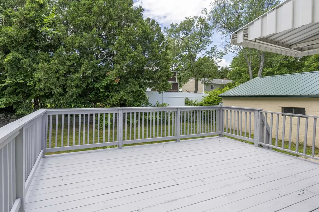 48 Dawson Avenue Manchester NH 03104