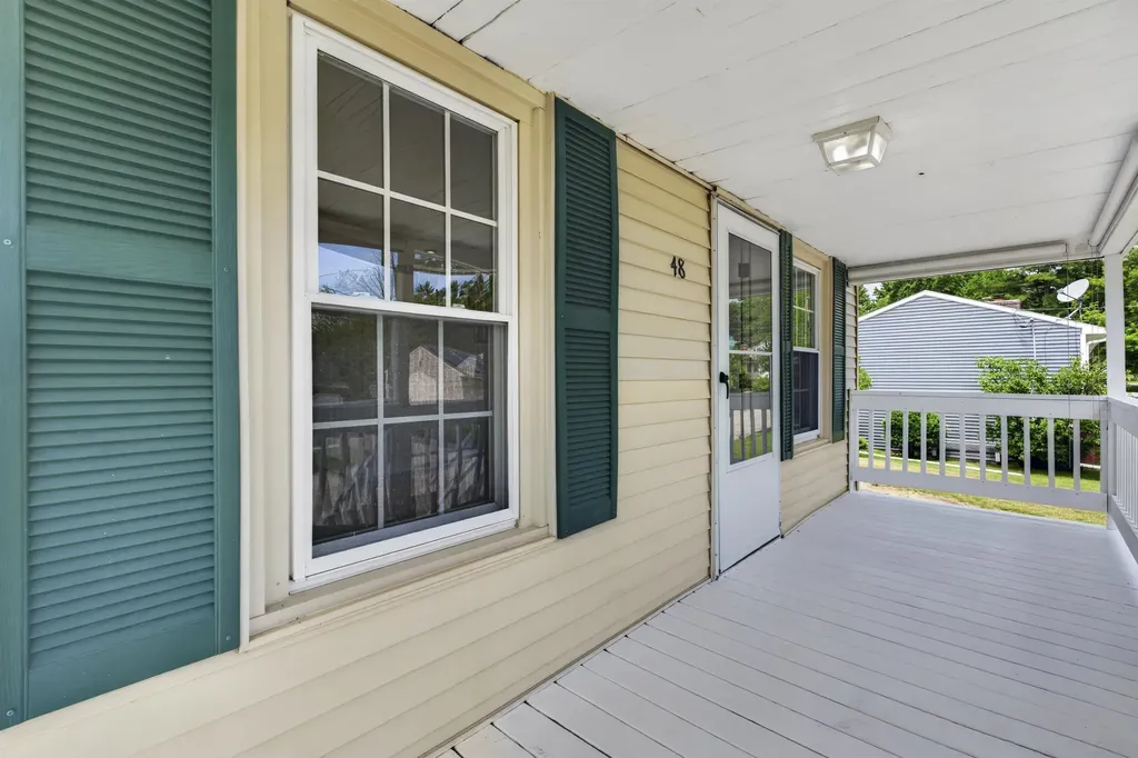 48 Dawson Avenue Manchester NH 03104