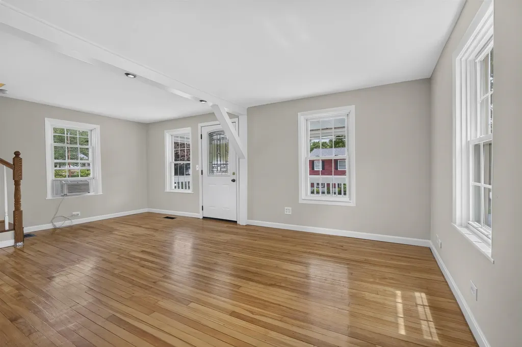 48 Dawson Avenue Manchester NH 03104