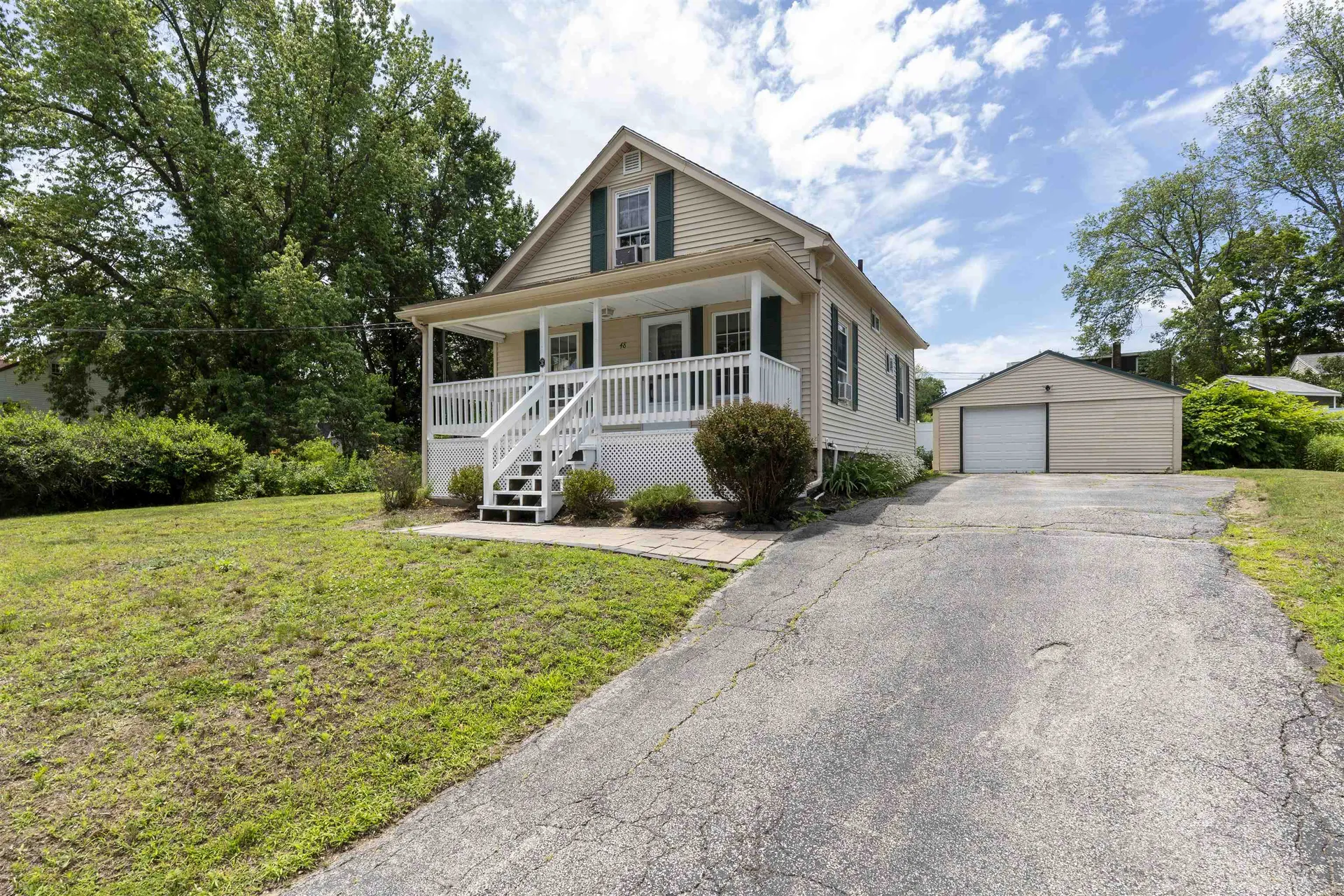 48 Dawson Avenue Manchester NH 03104