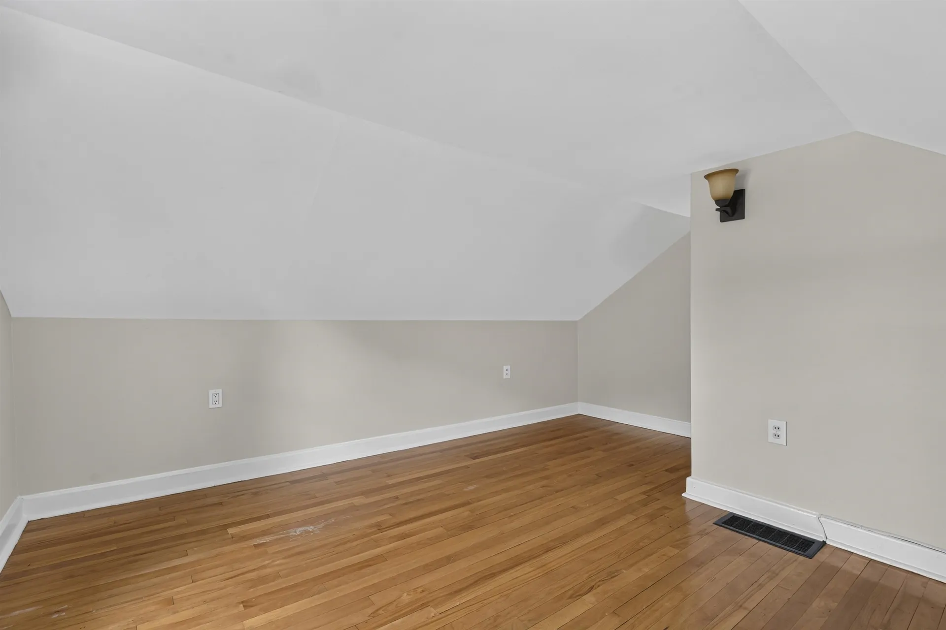 48 Dawson Avenue Manchester NH 03104