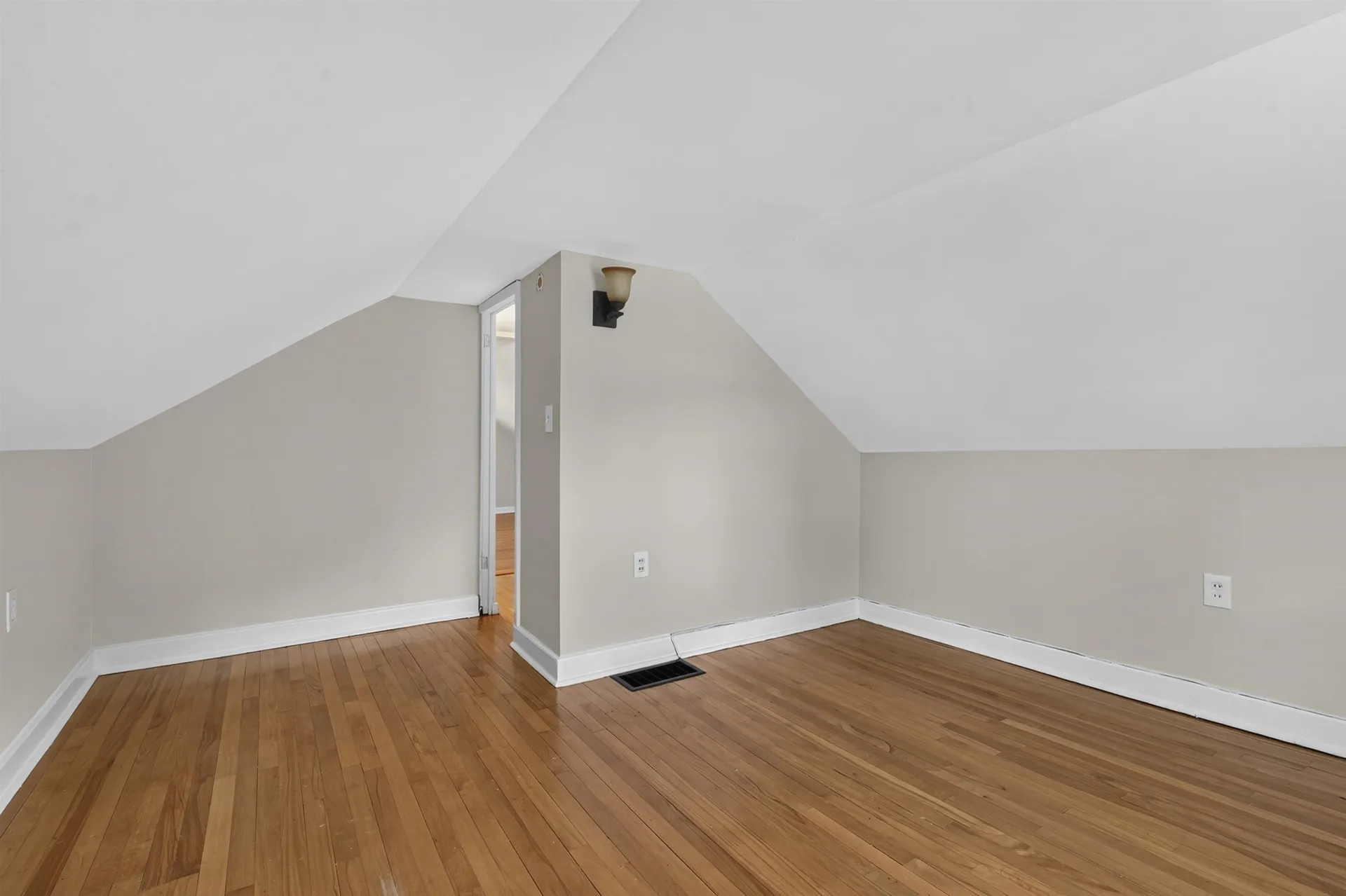 48 Dawson Avenue Manchester NH 03104